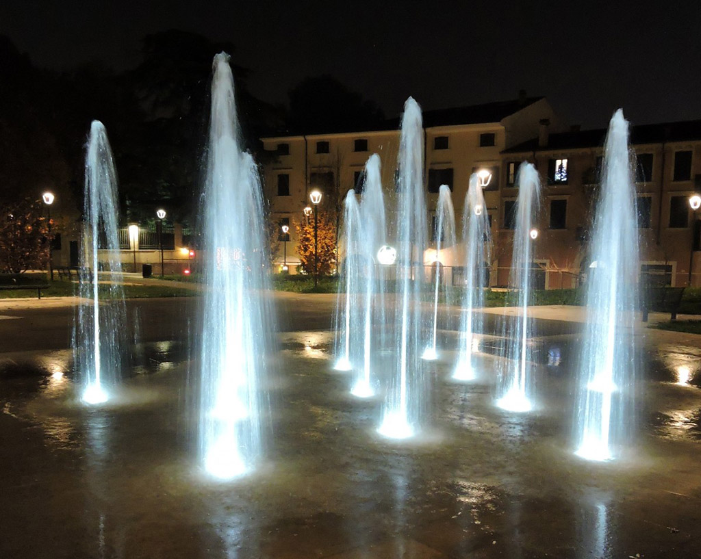 fountains at night