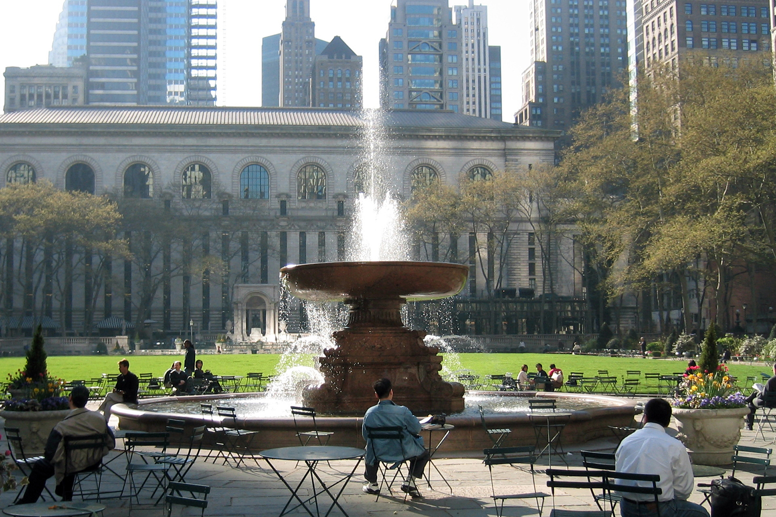 fountain in a New York City park