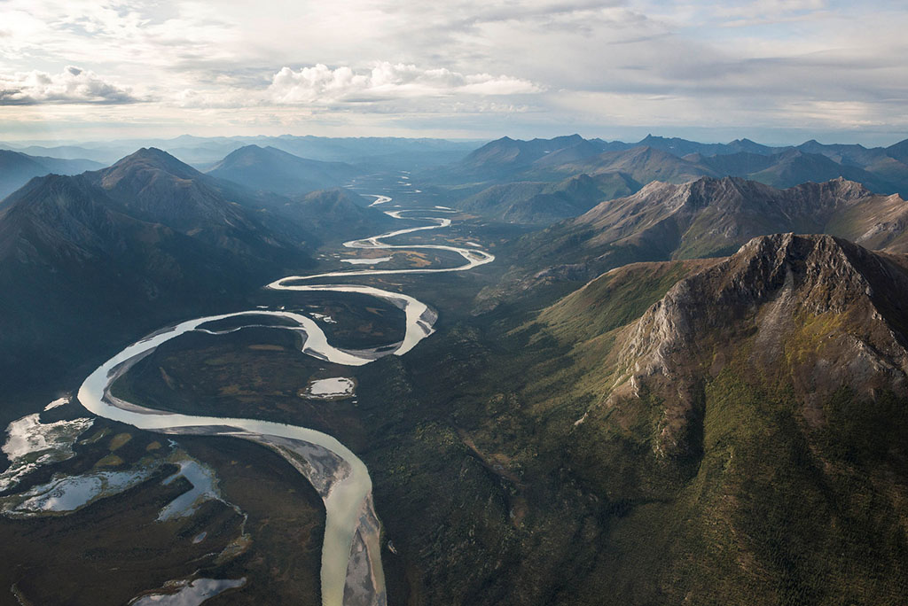 river through mountains