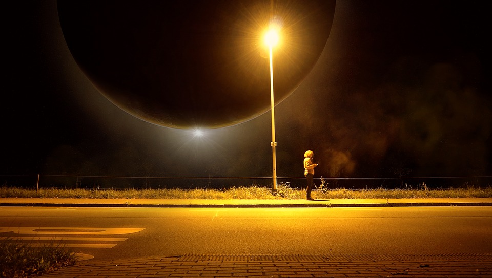 streetlight at night